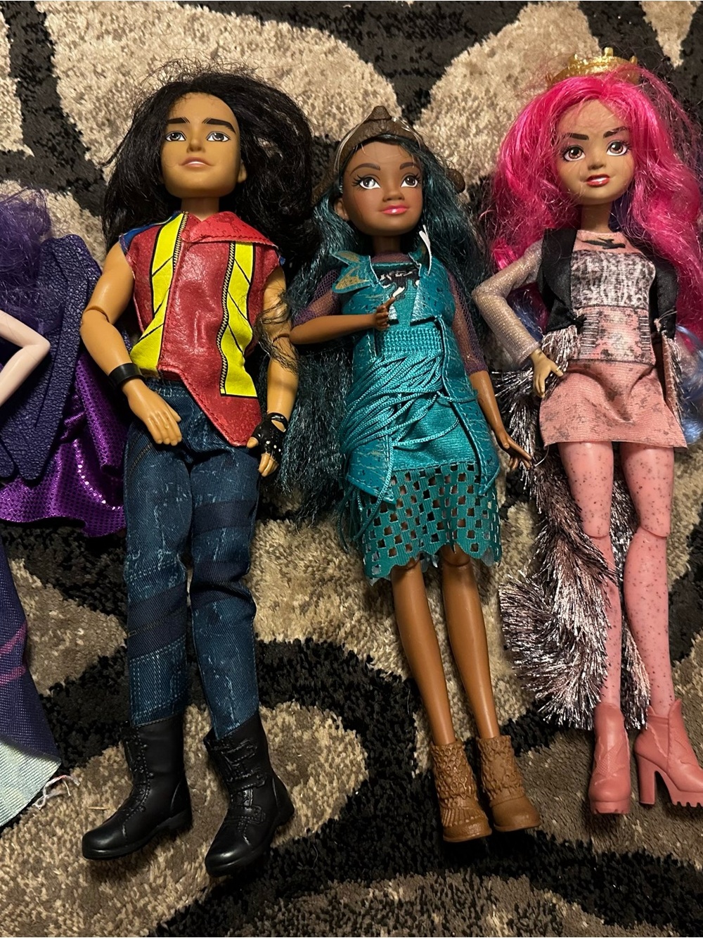 Disney Descendants - 5 Barbie’s